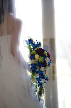 Peacock Cascading Bouquet - Photo Courtesy of Lori Rittinger Photography 