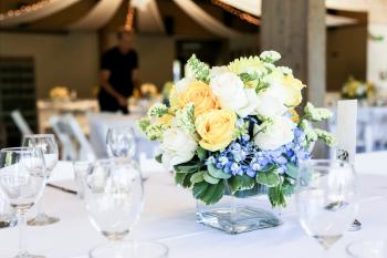 Simple Medium Sized Centerpiece