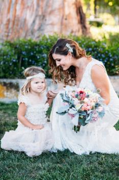 Large Loose Bridal Bouquet - Photo Courtesy of ANZA foto+film