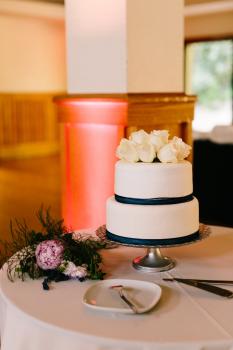 Ceremonial Cutting Cake - Photo Courtesy of Simone Anne Photography